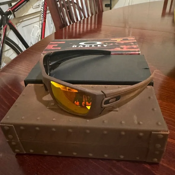 Authentic Oakley fuel cell fall out rusty decay/fire iridium polarized/new